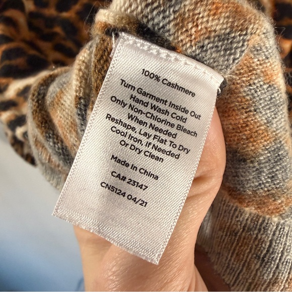 NWT Talbots Cashmere Sweater - Picture 5 of 7